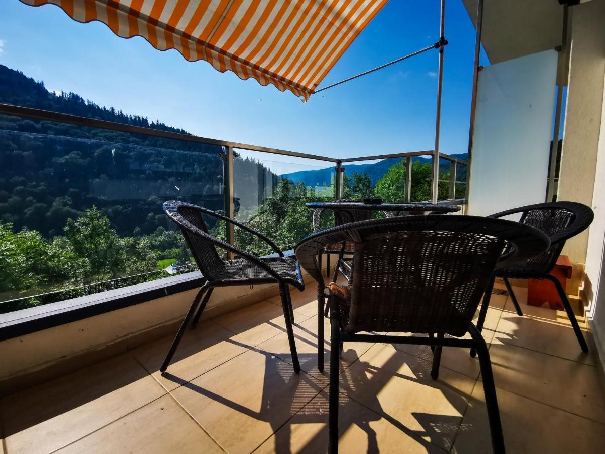Orchid Luxury Apartment Sinaia Bagian luar foto