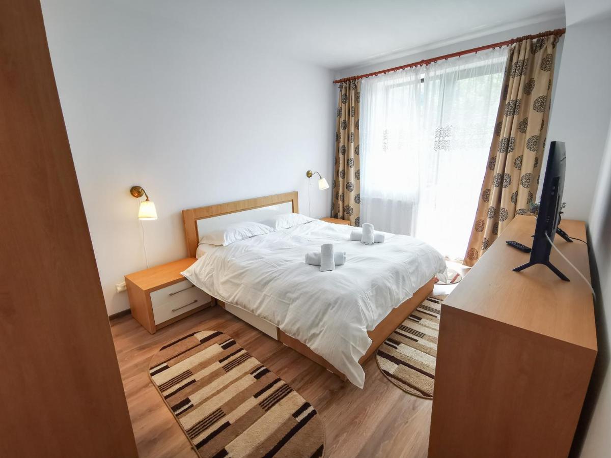 Orchid Luxury Apartment Sinaia Bagian luar foto