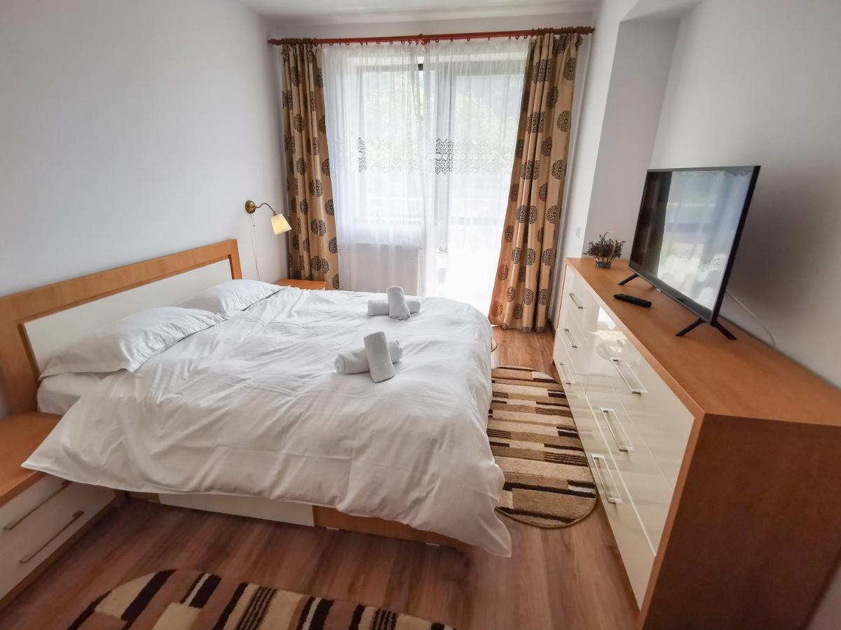 Orchid Luxury Apartment Sinaia Bagian luar foto