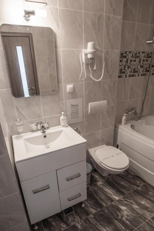 Orchid Luxury Apartment Sinaia Bagian luar foto